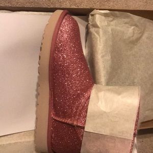 Brand new pink Uggs